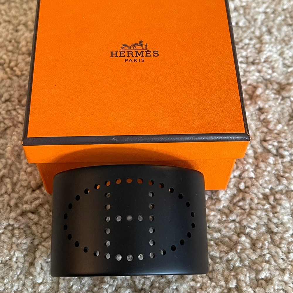 Hermes Evelyne Cuff Bracelet. Aluminum Black. Sz T3/Medium wrist. With Box. Exc.